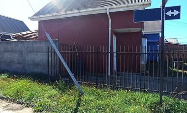 Los Torreones, casa esquina  $ 125.000.000.