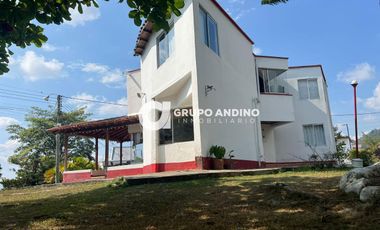Se Vende Cabaña en el Conjunto Villas de Guadalquivir - Floridablanca