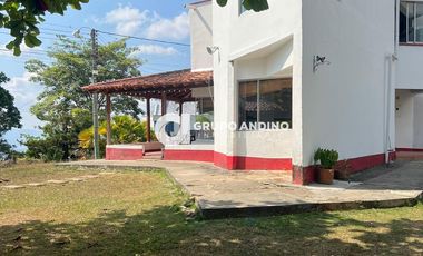 Se Vende Cabaña en el Conjunto Villas de Guadalquivir - Floridablanca