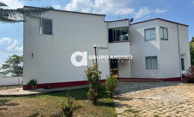 Se Vende Cabaña en el Conjunto Villas de Guadalquivir - Floridablanca