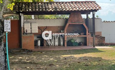 Se Vende Cabaña en el Conjunto Villas de Guadalquivir - Floridablanca