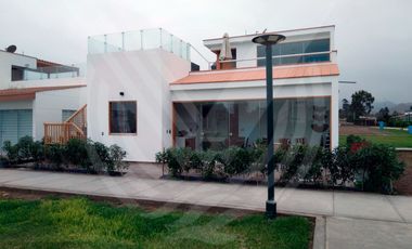 DE ESTRENO: CASA AMOBLADA EN CONDOMINIO DE CHOCAYA KM 92.5 (Campo y playa)