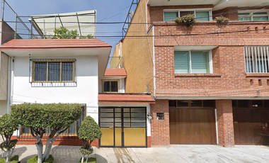 casa en venta en la colonia constitucion de 1917 cerca de metro