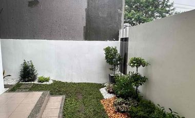 MODERN HOUSE FOR SALE NEAR KOREAN TOWN