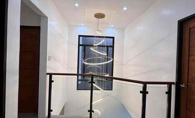 MODERN HOUSE FOR SALE NEAR KOREAN TOWN