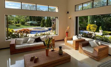 SE ALQUILA FINCA EN COPACABANA PARA TEMPORADA