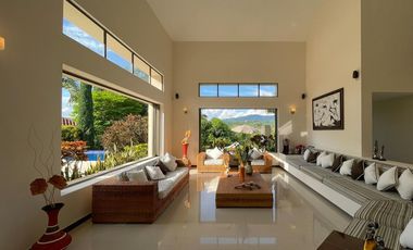 SE ALQUILA FINCA EN COPACABANA PARA TEMPORADA