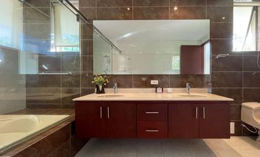 SE ALQUILA FINCA EN COPACABANA PARA TEMPORADA