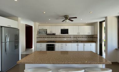 SE ALQUILA FINCA EN COPACABANA PARA TEMPORADA