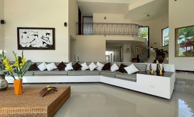 SE ALQUILA FINCA EN COPACABANA PARA TEMPORADA