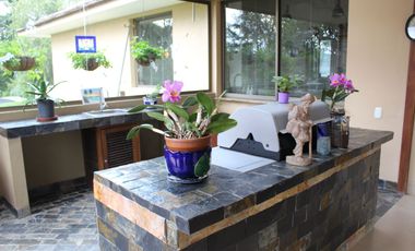 Gorgeous One Level Home with Private Lake in Heart of LLanogrande