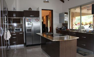 Gorgeous One Level Home with Private Lake in Heart of LLanogrande