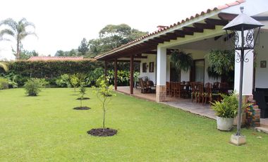 Gorgeous One Level Home with Private Lake in Heart of LLanogrande