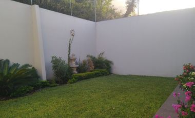 CASA EN VENTA CUMBRES 4o. SECTOR  MONTERREY NUEVO LEON
