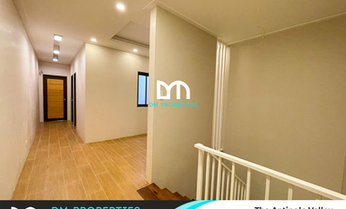 For Sale: Townhouse in The Antipolo Valley Subdivision, Antipolo City