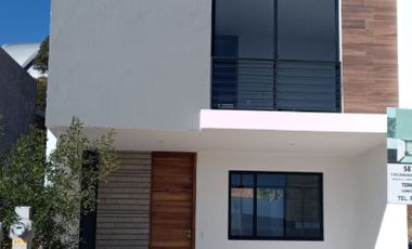 Casa Nueva en Venta en Paisajes del Tesoro Dentro de Coto Panorama Las Fuentes