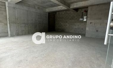 Se Arrienda Local en Edificio Torres del Bosque en Sector Cañaveral