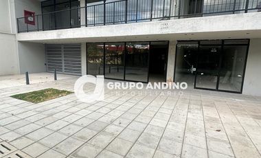 Se Arrienda Local en Edificio Torres del Bosque en Sector Cañaveral