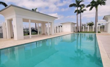 En venta exclusivo terreno en Parques del Batan, vía a Samborondón