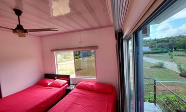 SE VENDE MODERNA CASA CAMPESTRE