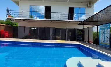 SE VENDE MODERNA CASA CAMPESTRE
