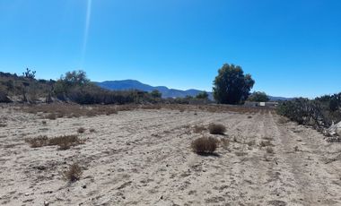 EN VENTA TERRENO CON CONSTRUCCIÓN EN SANTIAGO DE ANAYA |