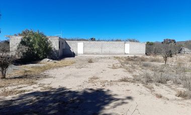 EN VENTA TERRENO CON CONSTRUCCIÓN EN SANTIAGO DE ANAYA |