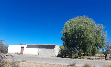 EN VENTA TERRENO CON CONSTRUCCIÓN EN SANTIAGO DE ANAYA |