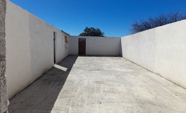 EN VENTA TERRENO CON CONSTRUCCIÓN EN SANTIAGO DE ANAYA |