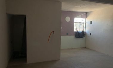 EN VENTA TERRENO CON CONSTRUCCIÓN EN SANTIAGO DE ANAYA |