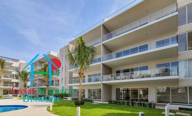 Depa nuevo. En condominio con club de playa. Terraza con vista a la alberca y áreas comunes