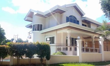 Three Bedrooms House with Pool in Royal Cebu