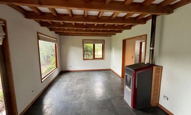 Arrendamos hermosa casa en Condominio Lomas del Carmen con  GC incluidos Temuco