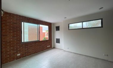 Casa Multifamiliar en Arriendo, Villa Campestre