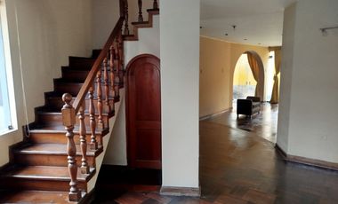 HERMOSA CASA EN VENTA EN ZONA SEGURA  Y TRANQUILA DE ATE