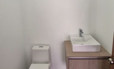 Local Comercial / Oficina 42 m2. (Sector Batán Bajo)