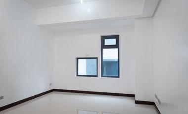 33 sqm Studio Chimes Greenhills