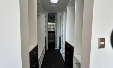 Casa con jardín, 4 habitaciones y linda vista al golf  🏡✨