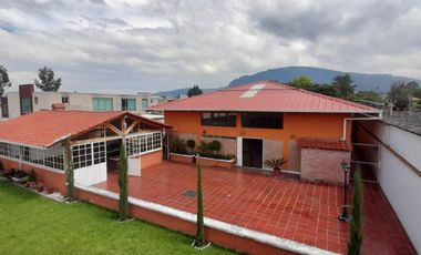 LL04 - Vendo Hermosa Casa Tipo Quinta – Piscina Cubierta