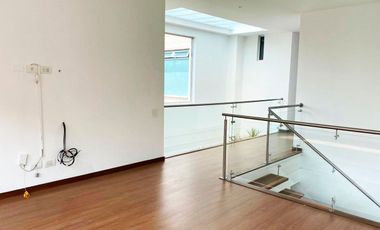 PR16990 Arriendo de casa en el sector Alto de Palmas