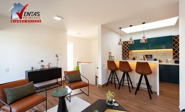 Moderno Departamento DUPLEX en San Borja, 1er piso: Ascensor directo, sala comedor con balcón vista a parque. Cocina con muebles altos y bajos, área d