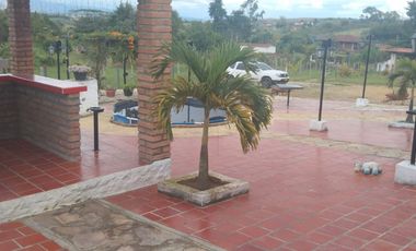 Se Vende Parcela en la Mesa de los Santos