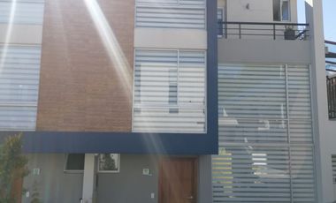 Casa en venta en el sector conocoto, 152 Metros, valle de los chillos