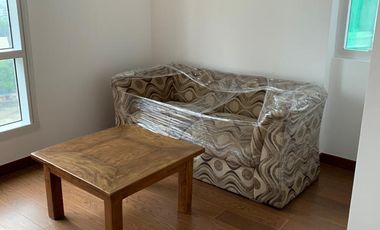 101sqm Condo in The Royalton at Capitol Commons for Sale/Rent