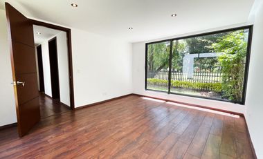 Hermosa Casa Moderna en Venta en Metepec en Residencial con Campo de Golf