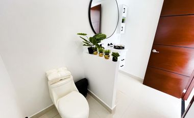 Hermosa Casa Moderna en Venta en Metepec en Residencial con Campo de Golf