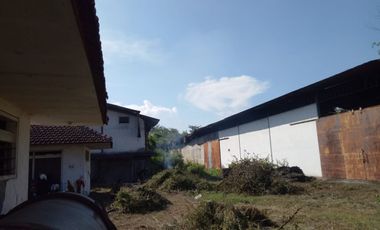 dijual raya wringin anom nol jln propinsi akses kontainer gudang rusak hitung tanah