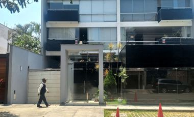 Dpto. Dúplex, 380 m2, Amplia Terraza, Chacarilla, 4 dorms, 5 baños, 2 estac. + dep.