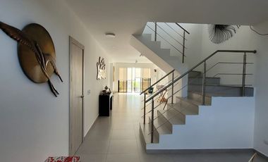 Ciudad Celeste, Se renta Casa de 4 dormitorios sin Muebles