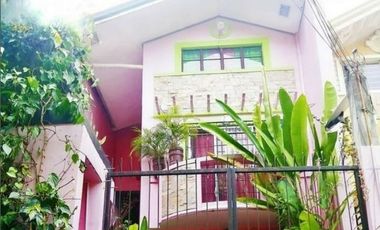 HOUSE AND LOT IN BATASAN HILLS, QUEZON CITY